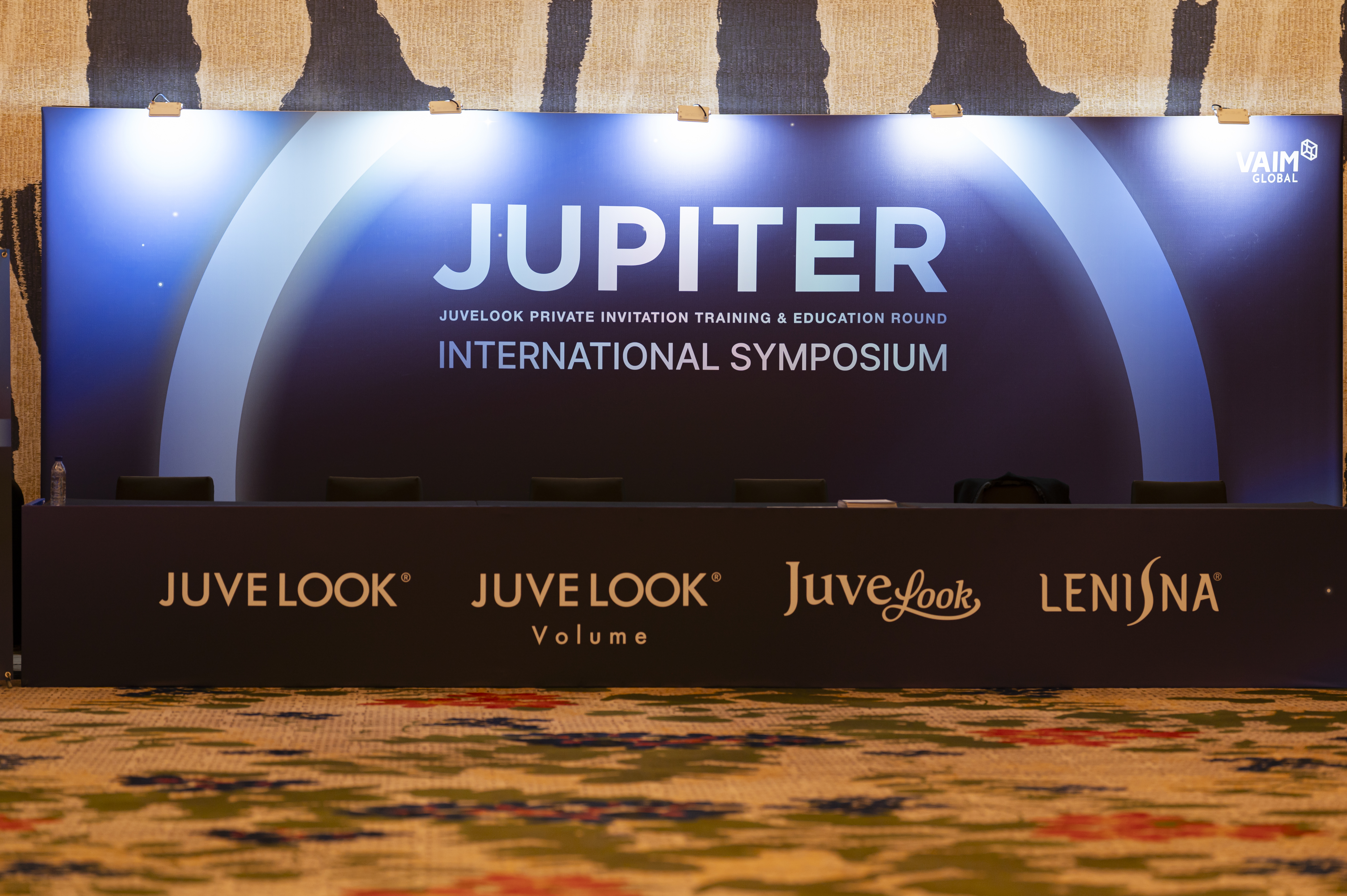 [أخبار الفعالية] حضرت الدكتورة بارك سو يون، الطبيبة الرئيسية في عيادة تشونغدام إكلاتدي،  ندوة جوفيلوك العالمية ودروع تقدير جوفيلوك،   2025.03.01-02.